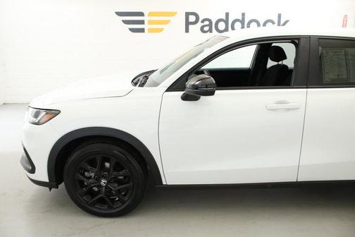 White 2023 Honda HR-V Sport