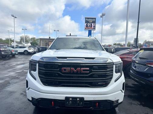 Summit White 2023 GMC Sierra 1500 AT4