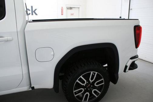 Summit White 2023 GMC Sierra 1500 AT4