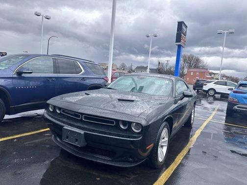 2023 Dodge Challenger SXT