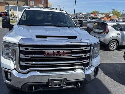 White 2021 GMC Sierra 2500 SLE