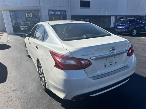 2017 Nissan Altima 2.5 SV