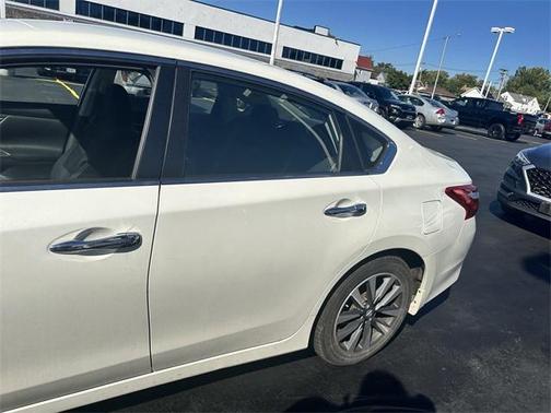 2017 Nissan Altima 2.5 SV