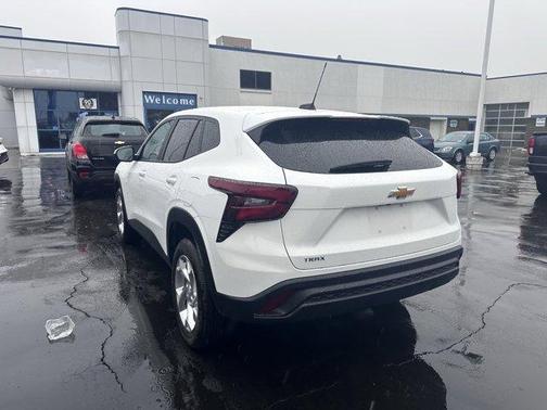 2024 Chevrolet Trax LS