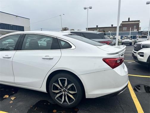 2023 Chevrolet Malibu RS