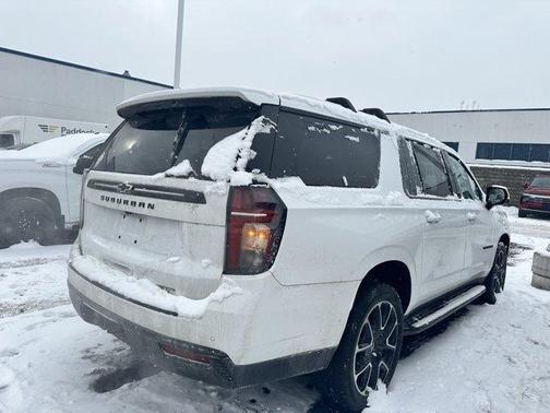 2024 Chevrolet Suburban RST