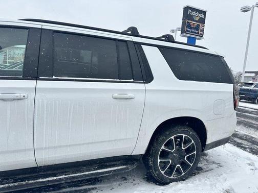 2024 Chevrolet Suburban RST