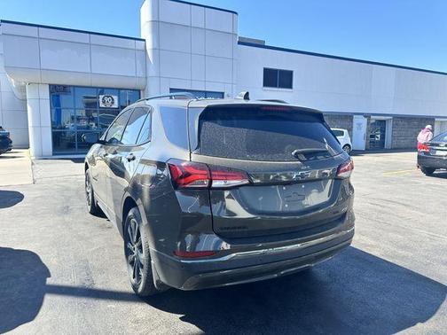 Harvest Gold / Bronze 2023 Chevrolet Equinox RS