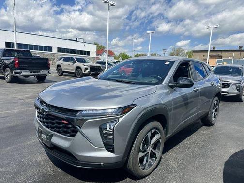 Sterling Gray Metallic 2024 Chevrolet Trax 1RS