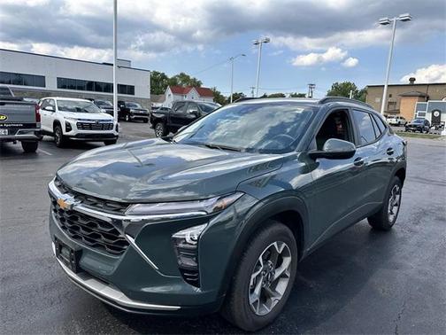 2025 Chevrolet Trax LT