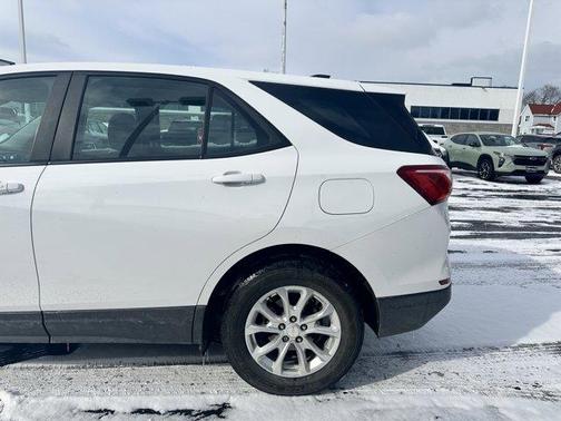 2021 Chevrolet Equinox LS