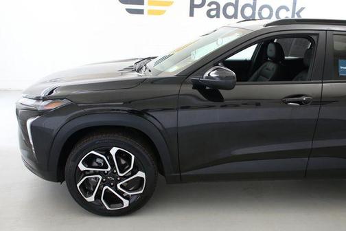 Mosaic Black Metallic 2024 Chevrolet Trax 2RS