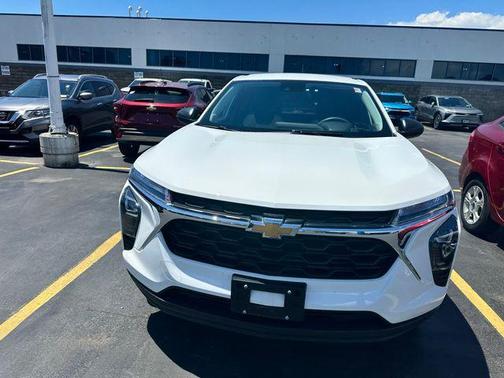 Summit White 2024 Chevrolet Trax LS