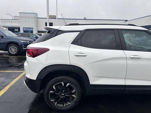 Summit White 2023 Chevrolet Trailblazer LT