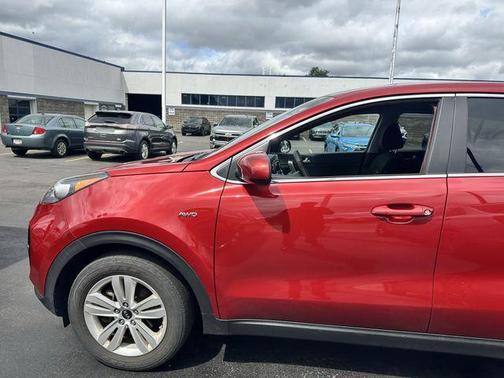 Hyper Red 2018 Kia Sportage LX