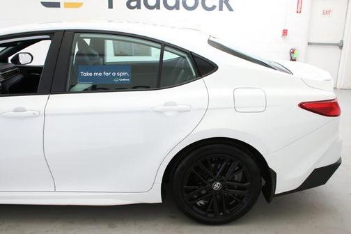 Ice 2025 Toyota Camry SE