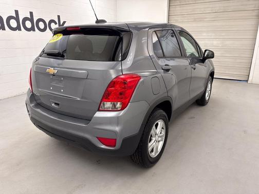 Satin Steel Metallic 2020 Chevrolet Trax LS