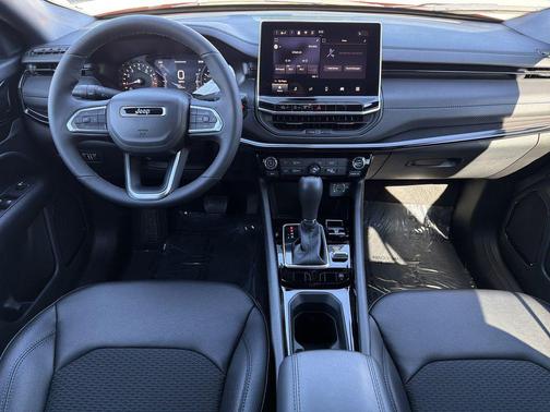 Red Hot Pearlcoat 2026 Jeep Compass Latitude