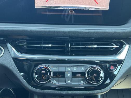 2025 Buick Envista Sport Touring FWD