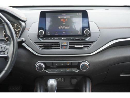 2022 Nissan Altima SR FWD