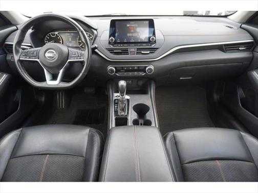 2022 Nissan Altima SR FWD