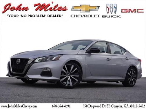 2022 Nissan Altima SR FWD