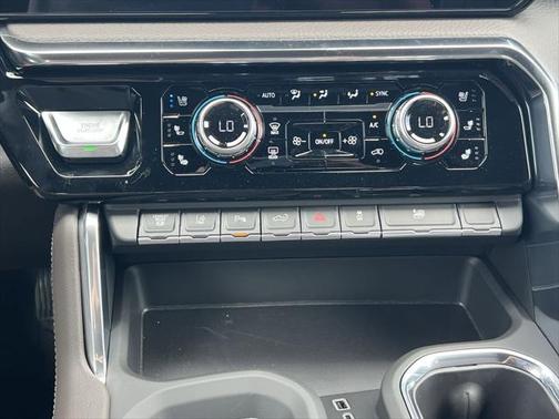 2025 GMC Sierra 3500 Denali