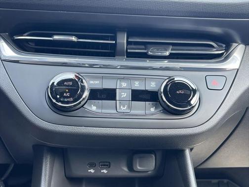 2025 Buick Envista Preferred FWD