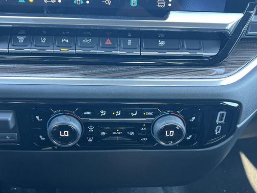 2026 Chevrolet Silverado 3500 LT