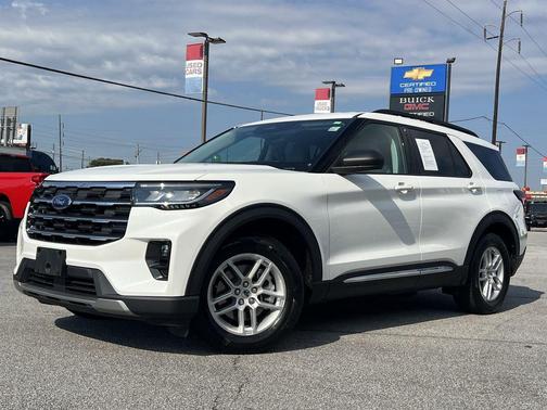 2025 Ford Explorer Active