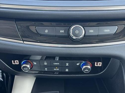 2023 Buick Enclave Essence FWD