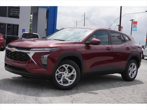 2025 Chevrolet Trax LS