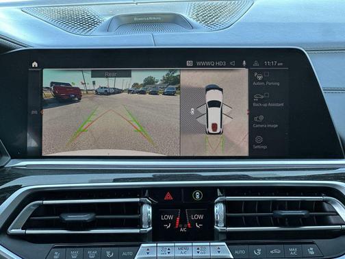 2021 BMW X7 M50i