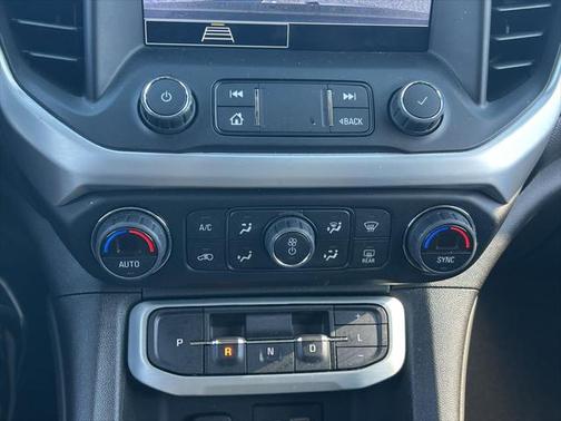 2022 GMC Acadia FWD SLE