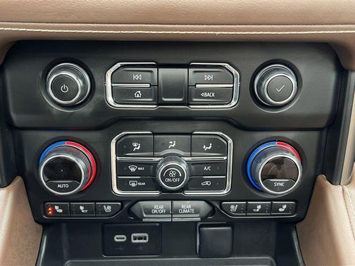 2024 Chevrolet Tahoe 2WD High Country