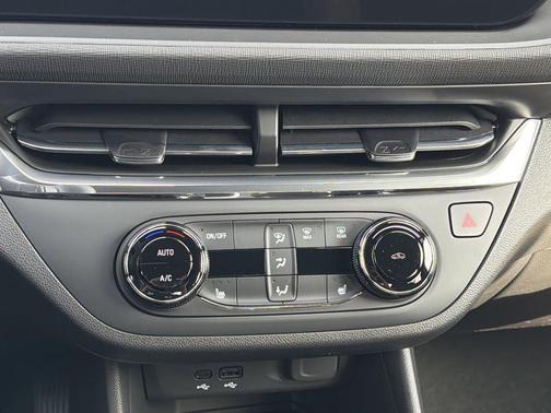 2026 Buick Envista Preferred FWD