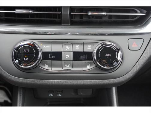 2025 Buick Envista Preferred FWD