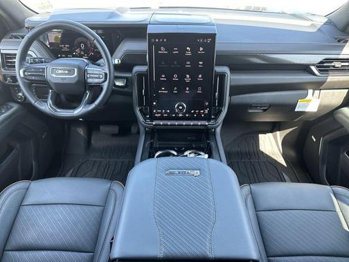 2025 GMC Yukon 4WD AT4