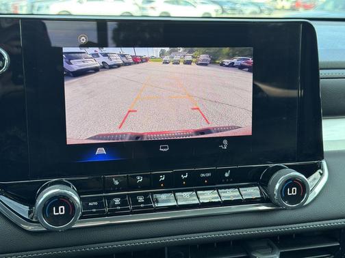 Radiant Red Tintcoat 2024 Chevrolet Colorado LT