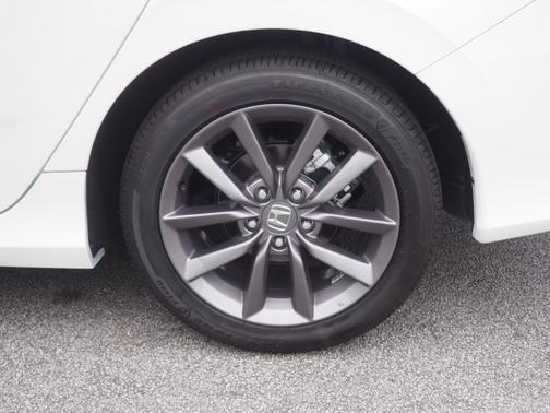 Photo 5 of 19 of 2021 Honda Civic EX-L