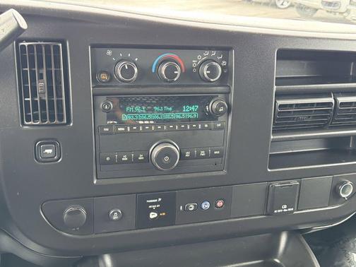 2024 GMC Savana 2500 Work Van