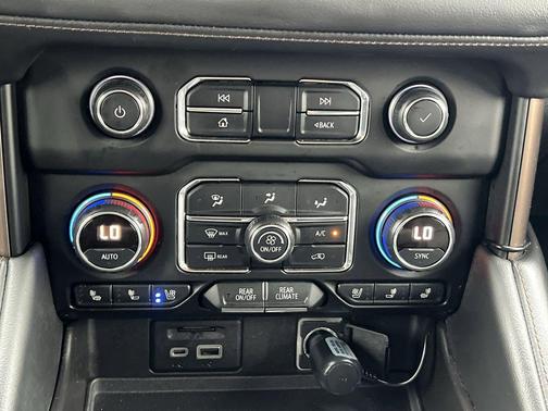 2021 Chevrolet Tahoe 4WD High Country