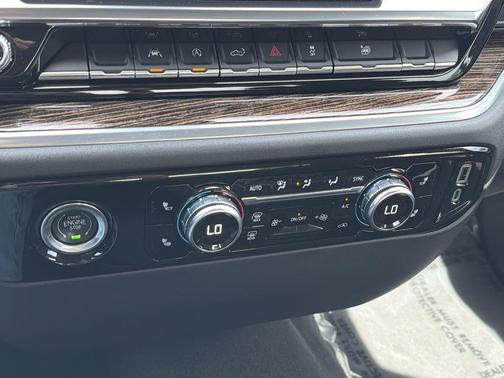 Summit White 2022 GMC Sierra 1500 Elevation
