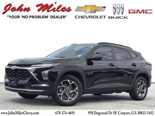 Mosaic Black Metallic 2025 Chevrolet Trax LT