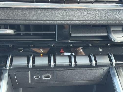 Radiant Red Tintcoat 2026 Chevrolet Colorado WT