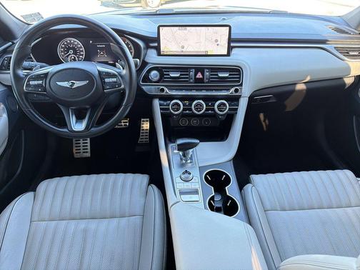 2022 Genesis G70 3.3T AWD