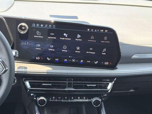 Lakeshore Blue Metallic 2026 Chevrolet Traverse LT