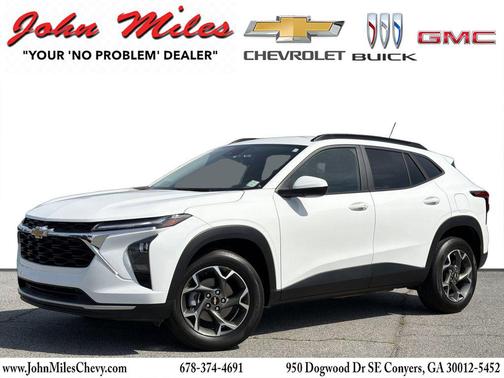 Summit White 2025 Chevrolet Trax LT