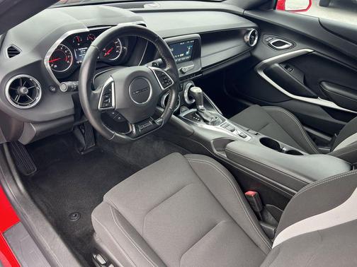 2017 Chevrolet Camaro 1LT