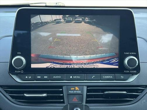 2022 Nissan Altima SR FWD